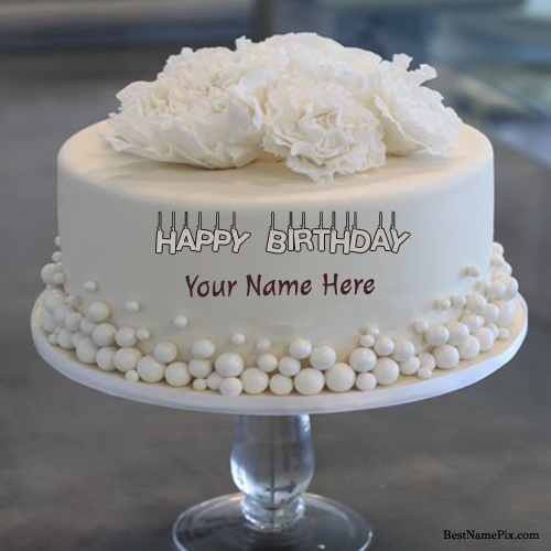 Write Your Name On Delicious Cream Birthday Cake